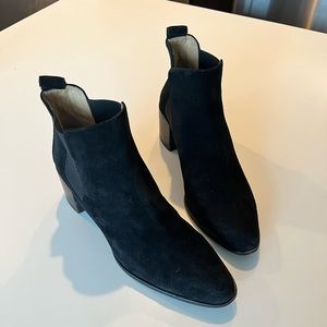 Everlane block heel Chelsea boots